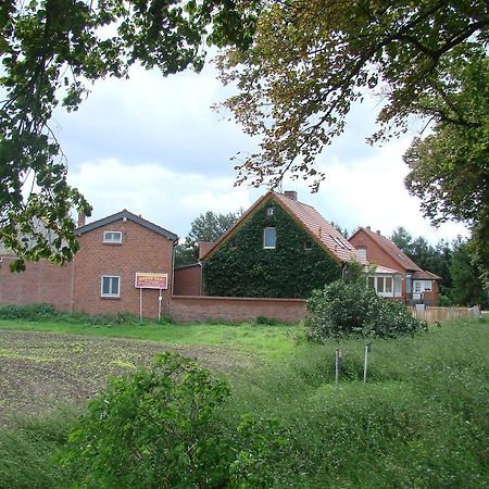 Ferienwohnungen Spiesmacher Strodehne Esterno foto